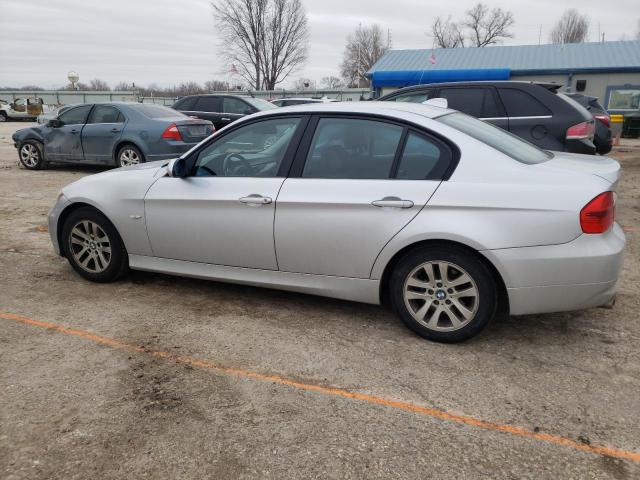 Photo 2 from auction – 2007 BMW 328 XI with VIN WBAVC93527K032579
