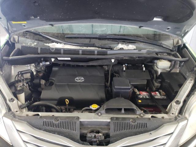 Photo 12 from auction – 2015 TOYOTA SIENNA XLE with VIN 5TDYK3DC1FS669550