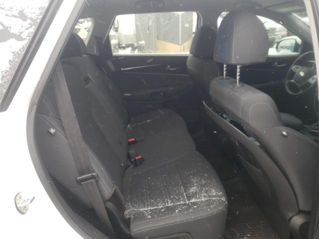 Photo 11 from auction – 2019 KIA SORENTO LX with VIN 5XYPGDA59KG475686