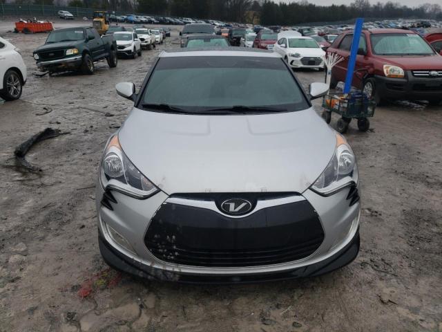 Foto 5 de la subasta – 2016 HYUNDAI VELOSTER con VIN KMHTC6AD4GU264569