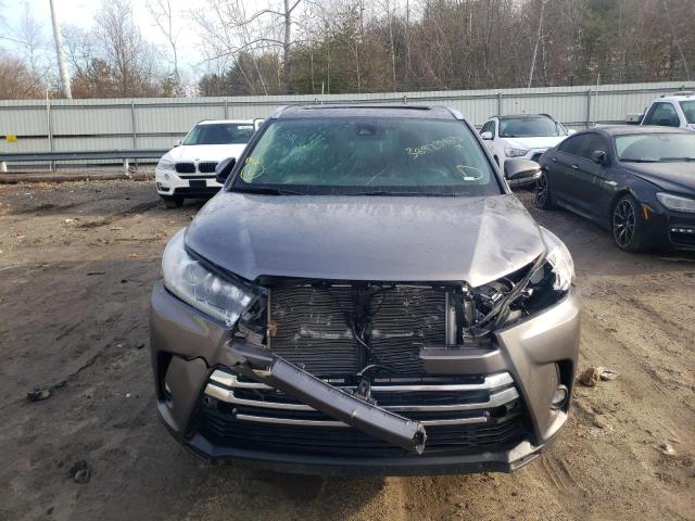 Photo 5 from auction – 2019 TOYOTA HIGHLANDER with VIN 5TDDZRFH9KS995774