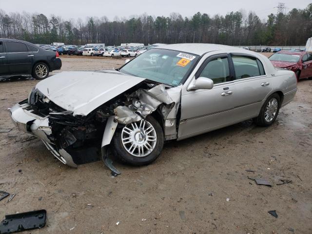 LINCOLN TOWNCAR 2008 with VIN 2LNHM82V48X641305 - Photo from auction