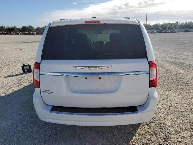 Photo 6 from auction – 2014 CHRYSLER TOWN & COU with VIN 2C4RC1BGXER346598