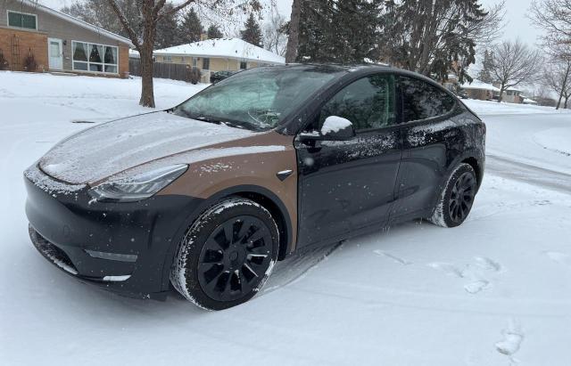 Zdjęcie 2 z aukcji – 2021 TESLA MODEL Y z VIN 5YJYGDEE0MF268516