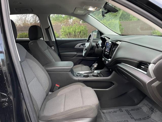 Photo 5 from auction – 2021 CHEVROLET TRAVERSE L with VIN 1GNERFKWXMJ187142