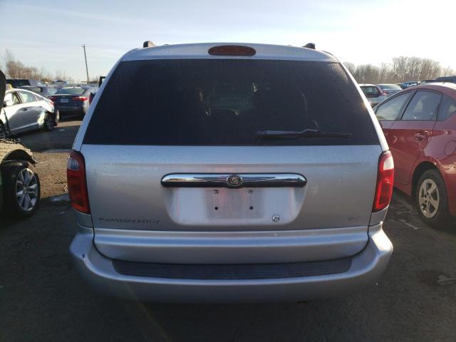 Photo 6 from auction – 2003 CHRYSLER TOWN & CTY with VIN 2C8GP74L13R172747