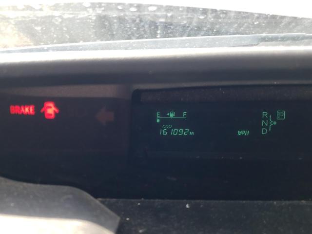 Photo 9 from auction – 2004 TOYOTA PRIUS with VIN JTDKB20U340105672