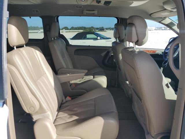 Photo 11 from auction – 2014 CHRYSLER TOWN & COU with VIN 2C4RC1BGXER346598