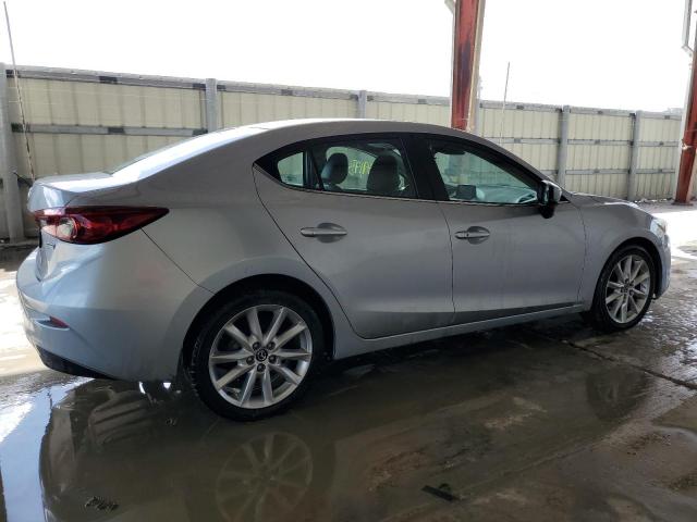 Photo 3 from auction – 2017 MAZDA 3 TOURING with VIN 3MZBN1V72HM111547