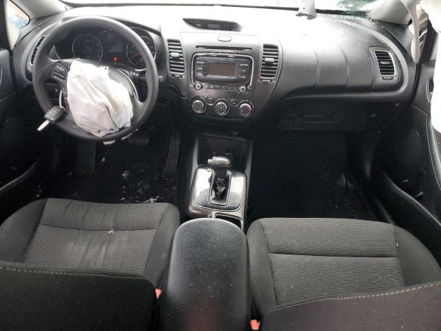 Photo 8 from auction – 2018 KIA FORTE LX with VIN 3KPFK4A75JE190541