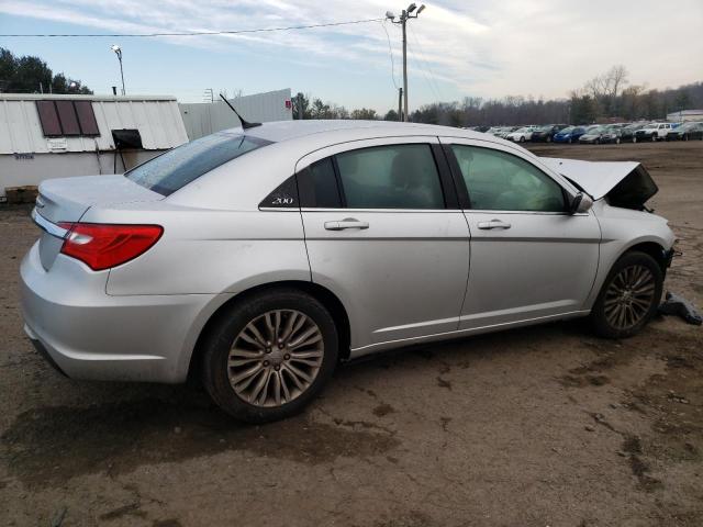 Photo 3 from auction – 2012 CHRYSLER 200 LX with VIN 1C3CCBAB5CN262110