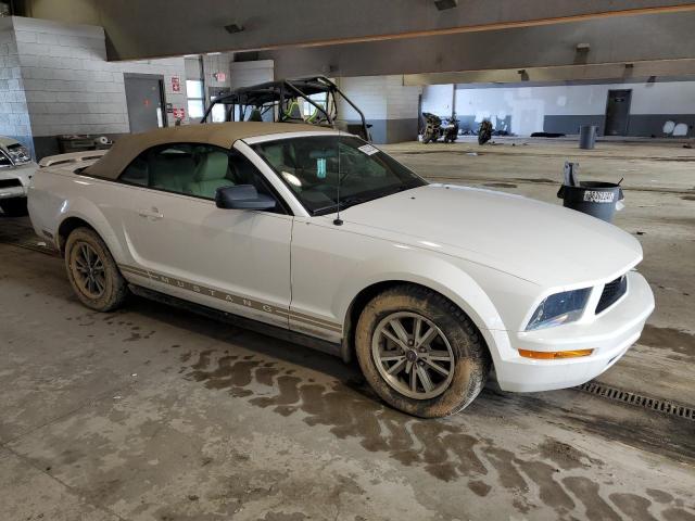 Photo 4 from auction – 2005 FORD MUSTANG with VIN 1ZVHT84N555194403
