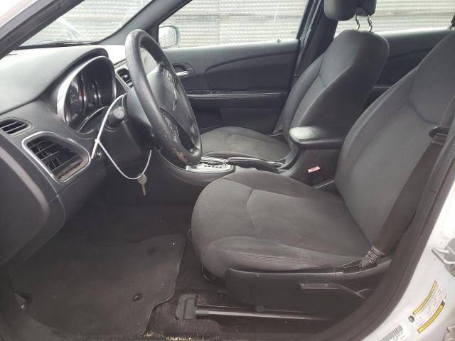 Photo 7 from auction – 2013 CHRYSLER 200 LX with VIN 1C3CCBAB6DN647287