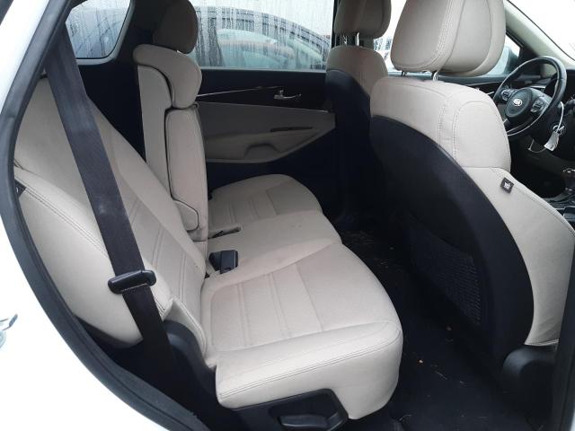 Photo 11 from auction – 2016 KIA SORENTO LX with VIN 5XYPG4A33GG072891