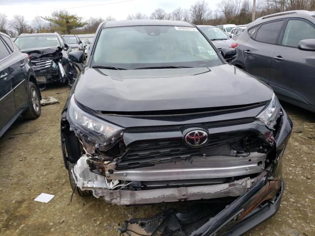 Photo 5 from auction – 2022 TOYOTA RAV4 LE with VIN 2T3G1RFV0NC265833