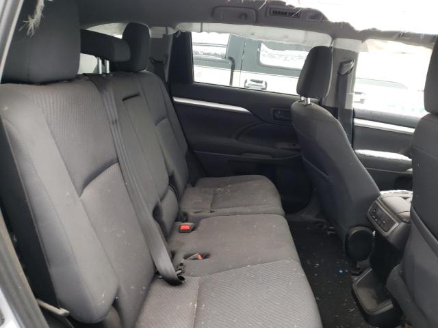Photo 11 from auction – 2019 TOYOTA HIGHLANDER with VIN 5TDBZRFH7KS954292
