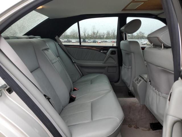 Photo 10 from auction – 1998 MERCEDES-BENZ E 320 with VIN WDBJF65F0WA631609
