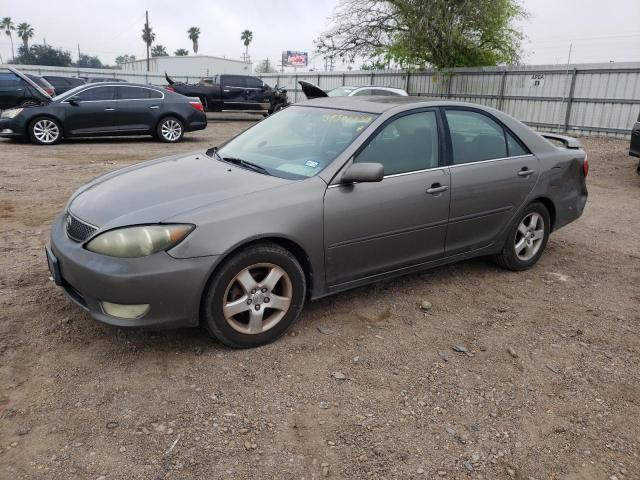 TOYOTA CAMRY LE 2005 with VIN 4T1BE32K75U569336 - Photo from auction
