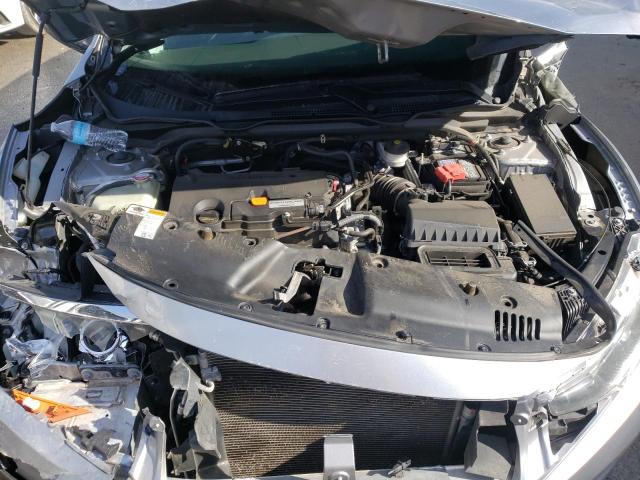 Photo 11 from auction – 2018 HONDA CIVIC LX with VIN 19XFC2F57JE018729
