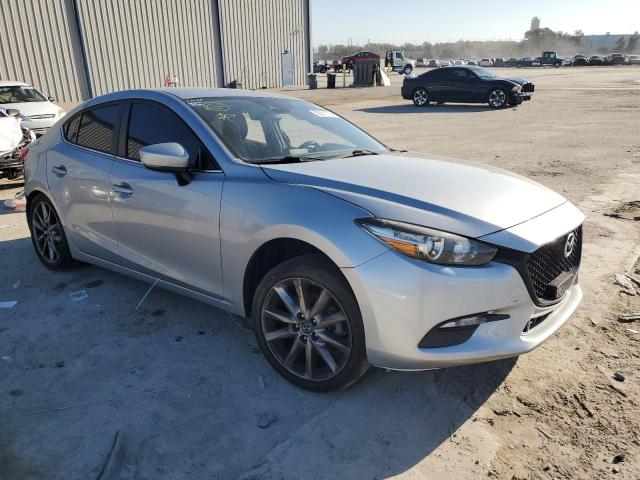 Photo 4 from auction – 2018 MAZDA 3 TOURING with VIN 3MZBN1V39JM204830