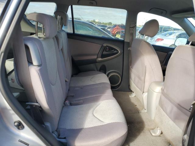 Photo 11 from auction – 2006 TOYOTA RAV4 with VIN JTMZD33V165014893