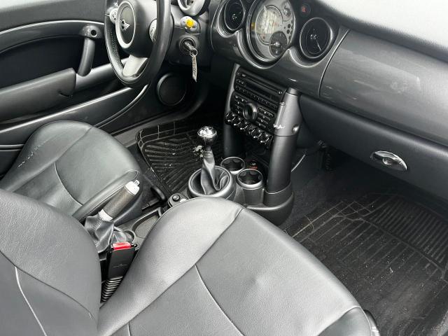 Photo 6 from auction – 2006 MINI COOPER with VIN WMWRC33596TK70940