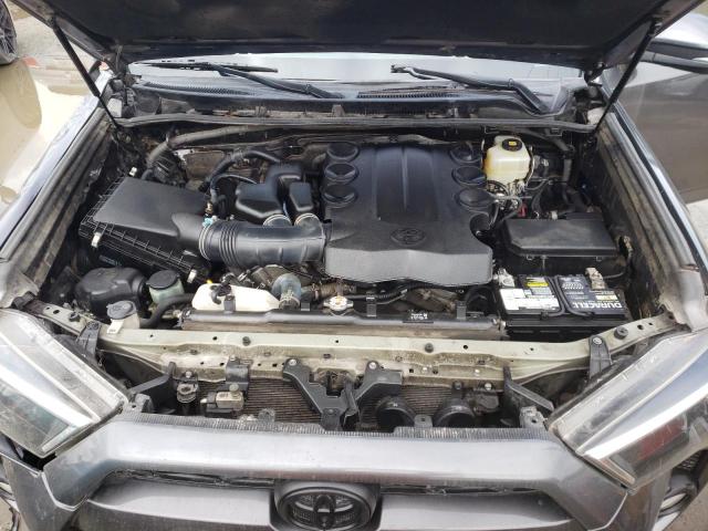 Photo 12 from auction – 2017 TOYOTA 4RUNNER SR with VIN JTEBU5JR9H5465667