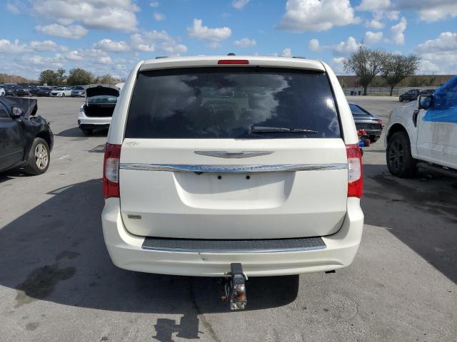 Photo 6 from auction – 2013 CHRYSLER TOWN & COU with VIN 2C4RC1BG5DR742405