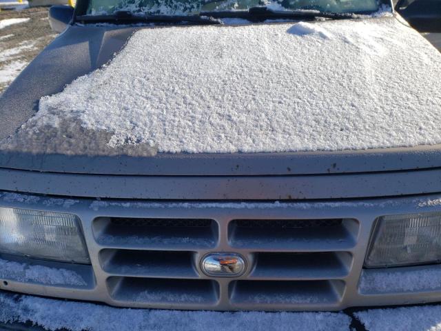 Photo 11 from auction – 1998 CHEVROLET TRACKER with VIN 2CNBJ1361W6923434