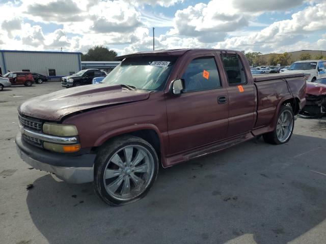 CHEVROLET SILVERADO 2000 with VIN 2GCEC19T1Y1356232 - Photo from auction