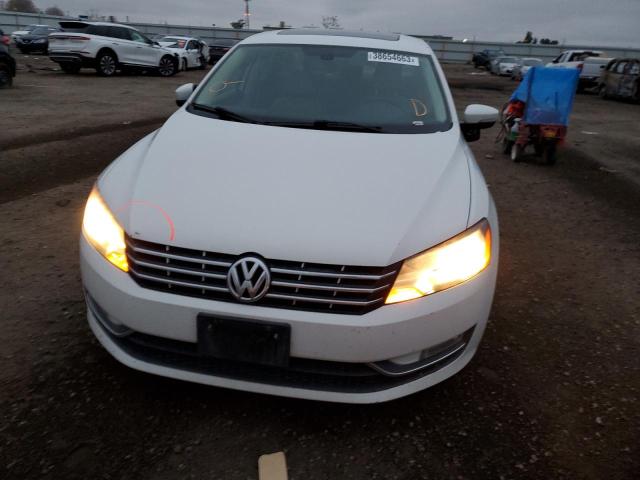 Photo 5 from auction – 2015 VOLKSWAGEN PASSAT SEL with VIN 1VWCV7A37FC069935