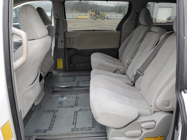 Photo 11 from auction – 2011 TOYOTA SIENNA LE with VIN 5TDKK3DCXBS004159