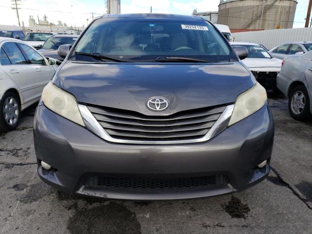 Photo 5 from auction – 2012 TOYOTA SIENNA XLE with VIN 5TDYK3DCXCS216328