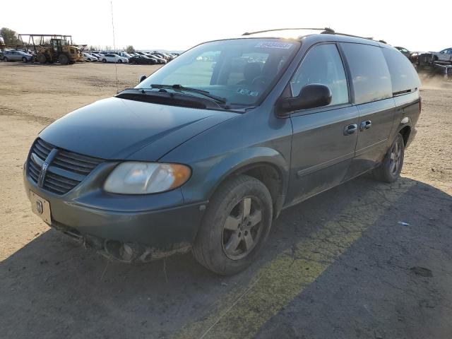 DODGE GRAND CARA 2005 with VIN 2D4GP44L55R482227 - Photo from auction