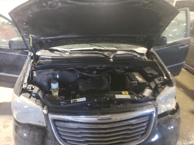 Photo 11 from auction – 2013 CHRYSLER TOWN & COU with VIN 2C4RC1BG9DR683052