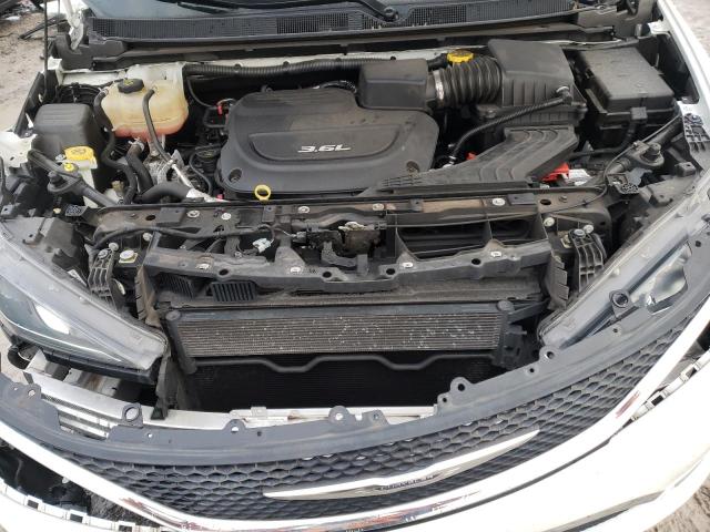 Photo 12 from auction – 2017 CHRYSLER PACIFICA T with VIN 2C4RC1BG3HR526834