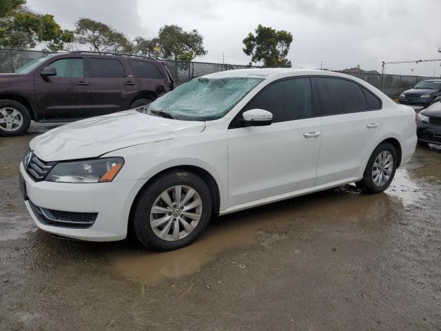 VOLKSWAGEN PASSAT S 2013 with VIN 1VWAP7A32DC011715 - Photo from auction