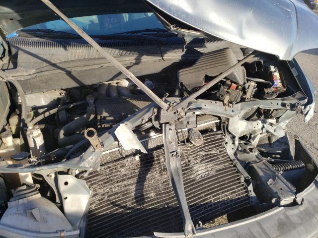 Photo 12 from auction – 2000 TOYOTA SIENNA with VIN 4T3ZF13C6YU187558