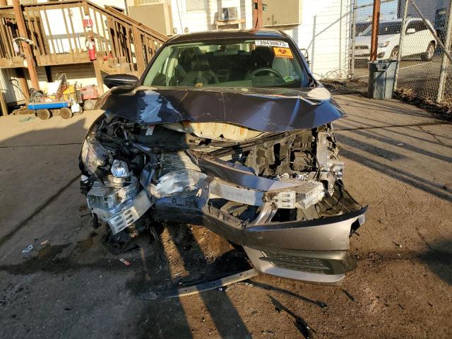 Photo 5 from auction – 2017 HONDA CIVIC LX with VIN 2HGFC2F50HH553711