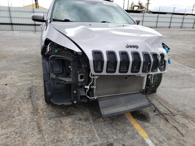 Photo 13 from auction – 2018 JEEP CHEROKEE L with VIN 1C4PJLCB3JD556453