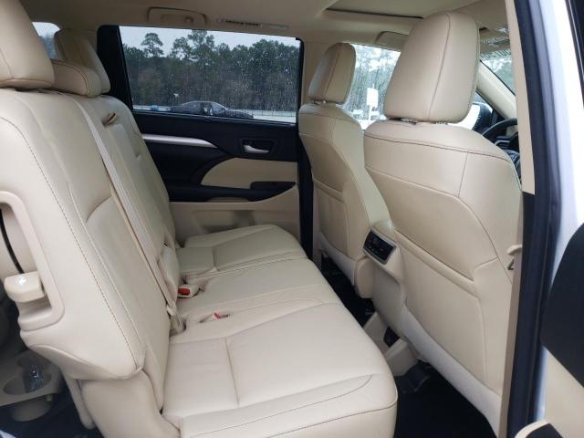 Photo 10 from auction – 2018 TOYOTA HIGHLANDER with VIN 5TDKZRFH7JS529475