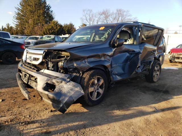 HONDA PILOT EXL 2011 with VIN 5FNYF4H5XBB026957 - Photo from auction