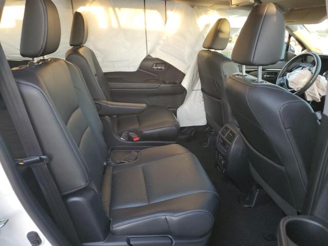 Photo 11 from auction – 2018 HONDA PILOT ELIT with VIN 5FNYF6H07JB036425