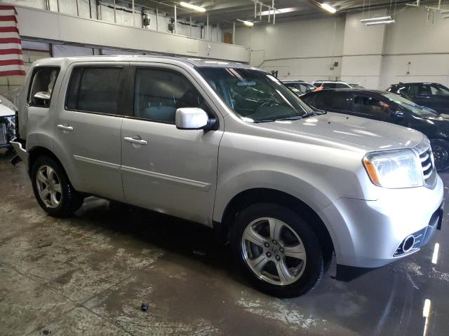 Photo 4 from auction – 2014 HONDA PILOT EX with VIN 5FNYF4H40EB046596
