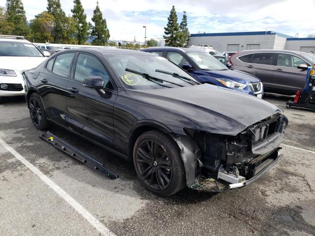 Photo 4 from auction – 2022 VOLVO S60 B5 R-D with VIN 7JRL12TD7NG189315
