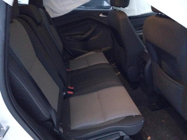 Photo 10 from auction – 2017 FORD ESCAPE SE with VIN 1FMCU9GD3HUB08353