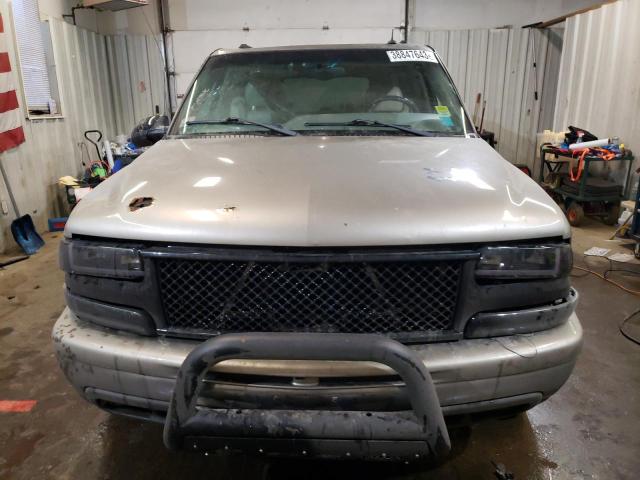 Photo 5 from auction – 2002 CHEVROLET SUBURBAN K with VIN 3GNFK16Z22G352065