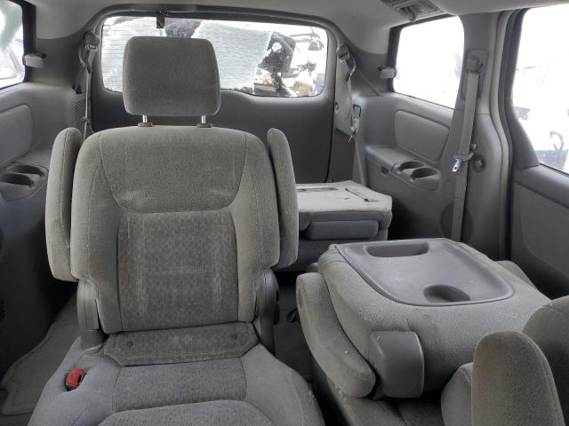 Photo 10 from auction – 2005 TOYOTA SIENNA CE with VIN 5TDZA23C05S257332