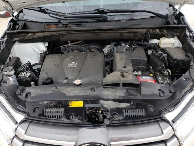 Photo 11 from auction – 2018 TOYOTA HIGHLANDER with VIN 5TDKZRFH7JS529475