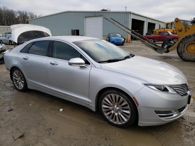 Photo 4 from auction – 2016 LINCOLN MKZ with VIN 3LN6L2G97GR616673
